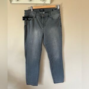 NEW BUFFALO Ladies Jeans